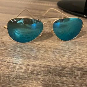 Authentic blue and gold aviator ray bans (women)